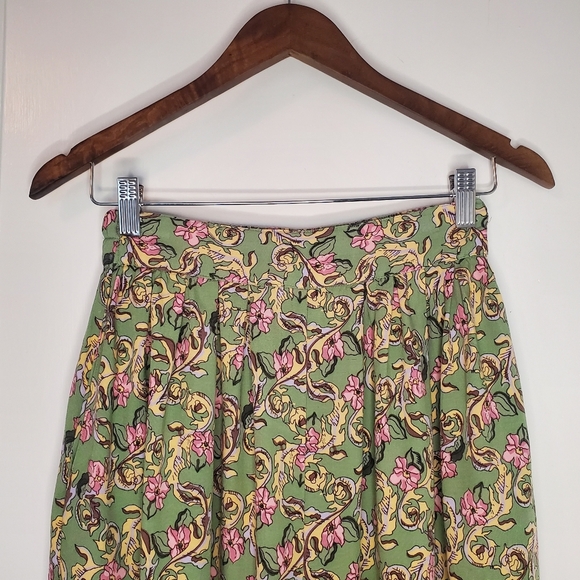 Runway International Wide Leg Culottes – Size M – Olive Green, Rose Pink - Picture 3 of 5